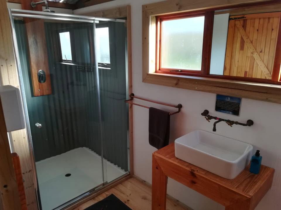 A warm shower and bathroom at the Kambathi overnight stop